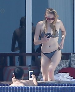 Sophie Turner Sexy  4 thefappeningblog.com.jpg