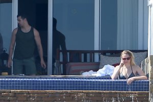 Sophie Turner Sexy  26 thefappeningblog.com.jpg