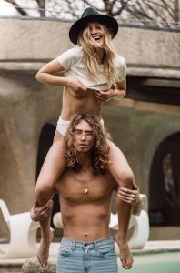 Caroline Corinth Sexy Topless 4 thefappeningblog.com.jpg