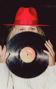 Caroline Corinth Sexy Topless 16 thefappeningblog.com.jpg