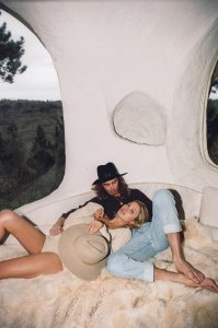 Caroline Corinth Sexy Topless 43 thefappeningblog.com.jpg