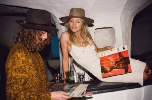 Caroline Corinth Sexy Topless 66 thefappeningblog.com.jpg