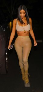 Kim Kardashian Sexy 13.jpg