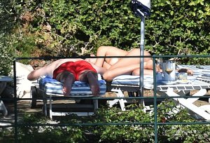 Laura Barriales Sexy & Topless 31 thefappeningblog.com.jpg