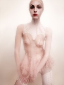 Vittoria Ceretti Topless 3 thefappeningblog.com.jpg