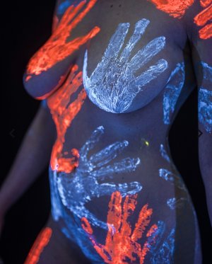 Screenshot_20220308-215755_Samsung Internet.jpg