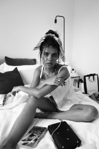 Sarah Halpin 15 thefappeningblog.com.jpg