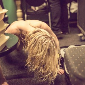 Taylor Momsen Topless 2 thefappeningblog.com.jpg