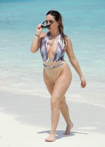 Lauryn Goodman Sexy 3.jpg