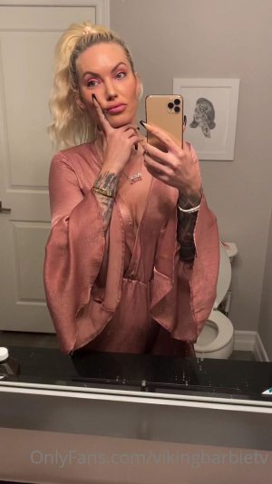 Goddess Harley __vikingbarbietv__20-11-22 dm 20 mins...My first ever BoyBoygirl fuck_ Omg this...jpg