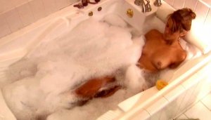 Jenna Lewis Tits 15.jpg