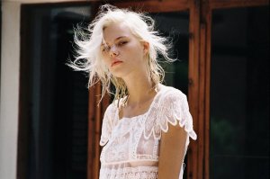 Julia Almendra Naked 06.jpg