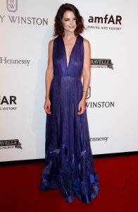 Katie Holmes See Through 9.jpg