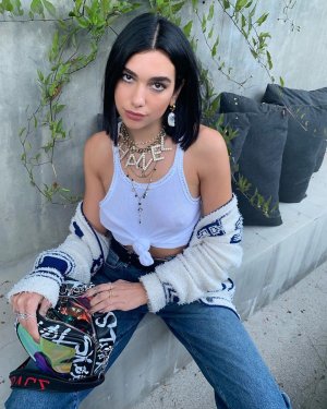 Dua-Lipa-TheFappening.Pro-2.jpg