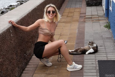 0004-02 thefappeningblog.com.jpg