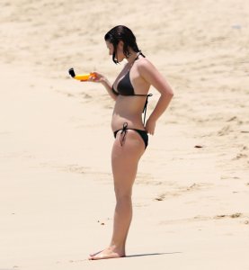 Catherine Harding Sexy Photos 24 thefappeningblog.com.jpg