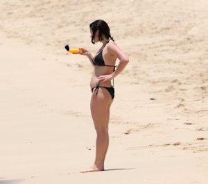 Catherine Harding Sexy Photos 25 thefappeningblog.com.jpg