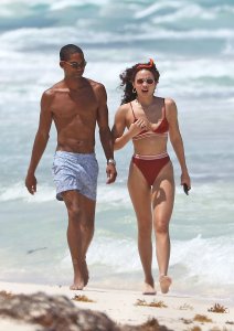 Ashley Moore Sexy 8 thefappeningblog.com.jpg