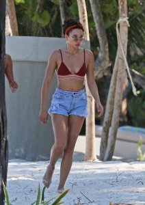 Ashley Moore Sexy 14 thefappeningblog.com.jpg