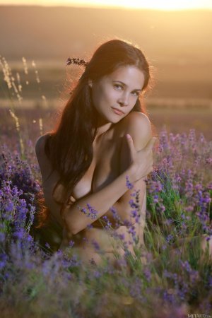 0001-17 thefappeningblog.com.jpg