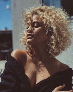 Rose Bertram Sexy 4 thefappeningblog.com.jpg