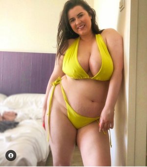 300px x 339px - Instagram - Suzie Mac, big fat ride from Scotland | Nude Celebs | The  Fappening Forum