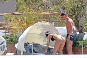 Georgina Rodriguez Sexy 8 thefappeningblog.com.jpg