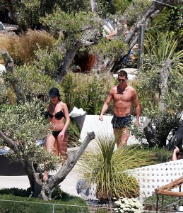 Georgina Rodriguez Sexy 21 thefappeningblog.com.jpg