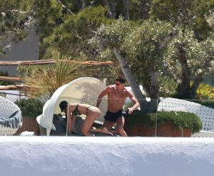 Georgina Rodriguez Sexy 24 thefappeningblog.com.jpg