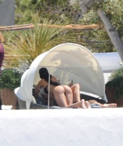 Georgina Rodriguez Sexy 17 thefappeningblog.com.jpg