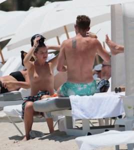 GG Magree Topless 3 thefappeningblog.com.jpg