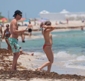 GG Magree Topless 19 thefappeningblog.com.jpg