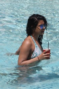 Priyanka Chopra Sexy pool 58 thefappeningblog.com.jpg