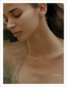 Laissa Medeiros Nude & Sexy 8 thefappeningblog.com.jpg