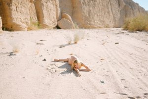 Cora Keegan Naked 14 thefappeningblog.com.jpg