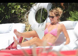 Hayley Roberts Sexy 61 thefappeningblog.com.jpg