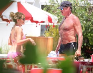 Hayley Roberts Sexy 31 thefappeningblog.com.jpg