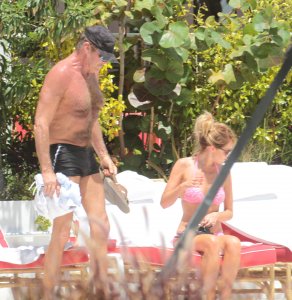 Hayley Roberts Sexy 63 thefappeningblog.com.jpg