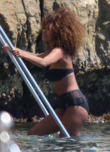 Tina Kunakey Sexy 28 thefappeningblog.com.jpg