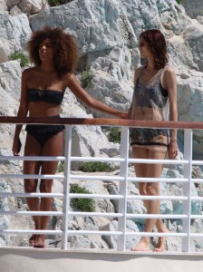 Tina Kunakey Sexy 33 thefappeningblog.com.jpg