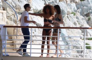 Tina Kunakey Sexy 34 thefappeningblog.com.jpg