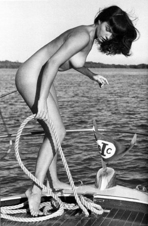 Betty Page 04.jpg