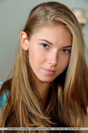 metart-katherine-a-statheri-01 thefappeningblog.com.jpg