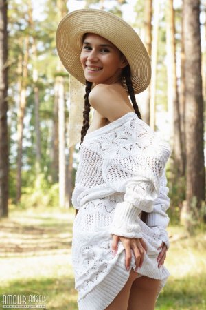 0015-05 thefappeningblog.com.jpg