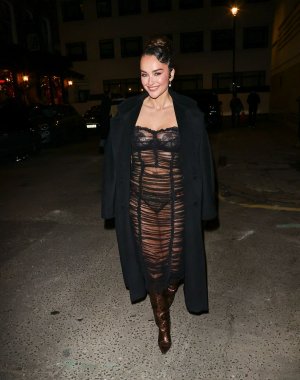 elena-ora-arrives-at-vas-j-morgan-s-birthday-party-in-london-12-03-2022-5.jpg