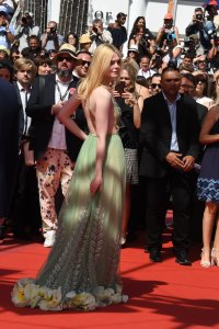 Elle Fanning Sexy 62 thefappeningblog.com.jpg