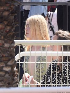 Elle Fanning Sexy 29 thefappeningblog.com.jpg