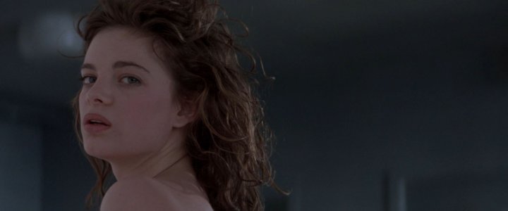 Body Snatchers (1993).mp4_snapshot_01.13.40.554.jpg