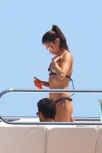 Sara Sampaio Sexy 3 thefappeningblog.com.jpg