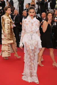 Sara Sampaio Sexy 63 thefappeningblog.com.jpg